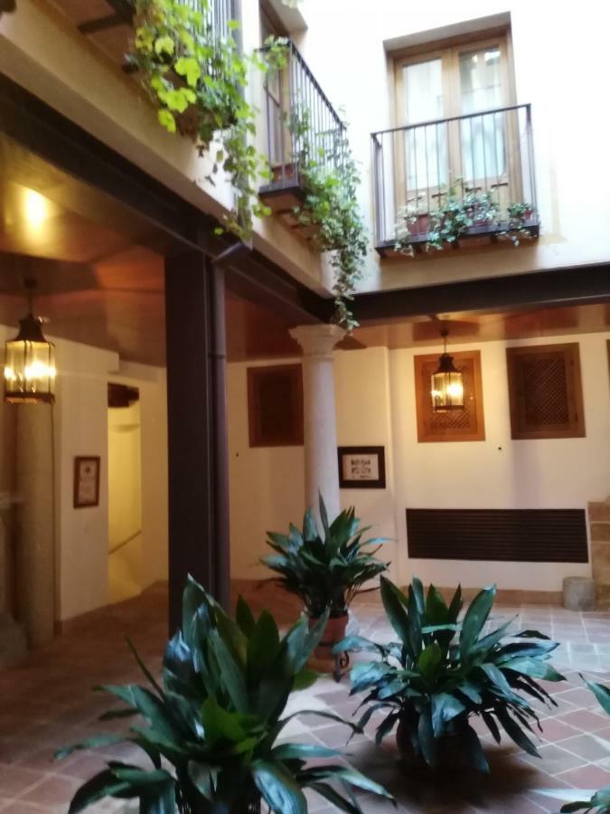 Apartamentos Nuncio Viejo Толедо Экстерьер фото