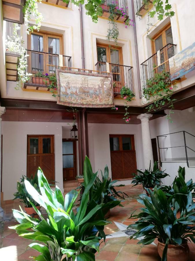 Apartamentos Nuncio Viejo Толедо Экстерьер фото